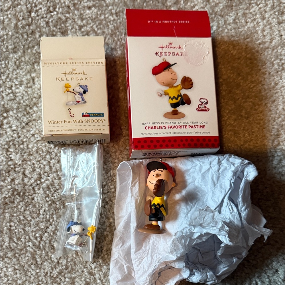 Hallmark Keepsake Charlie Brown and Snoopy Set